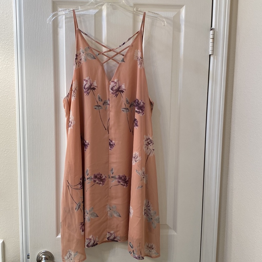 Dress - Picture 4 of 4